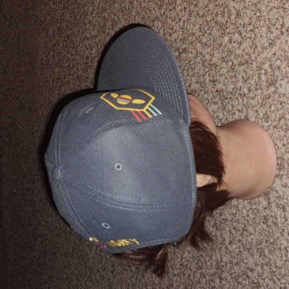 New Era 9Fifty Bare Honey Embroidered Snapback Hat Youth Gray - Picture 6 of 10